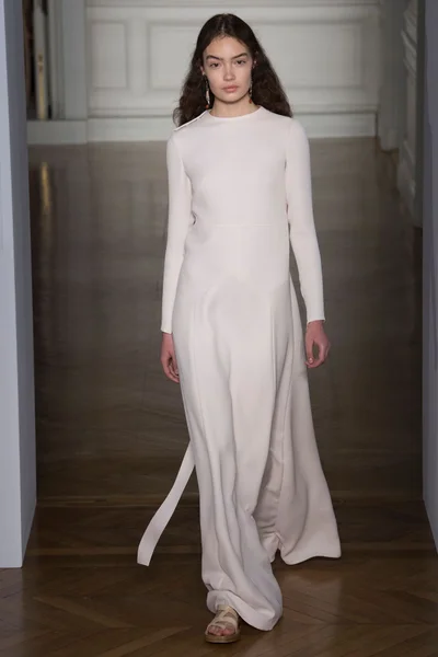 Look 34